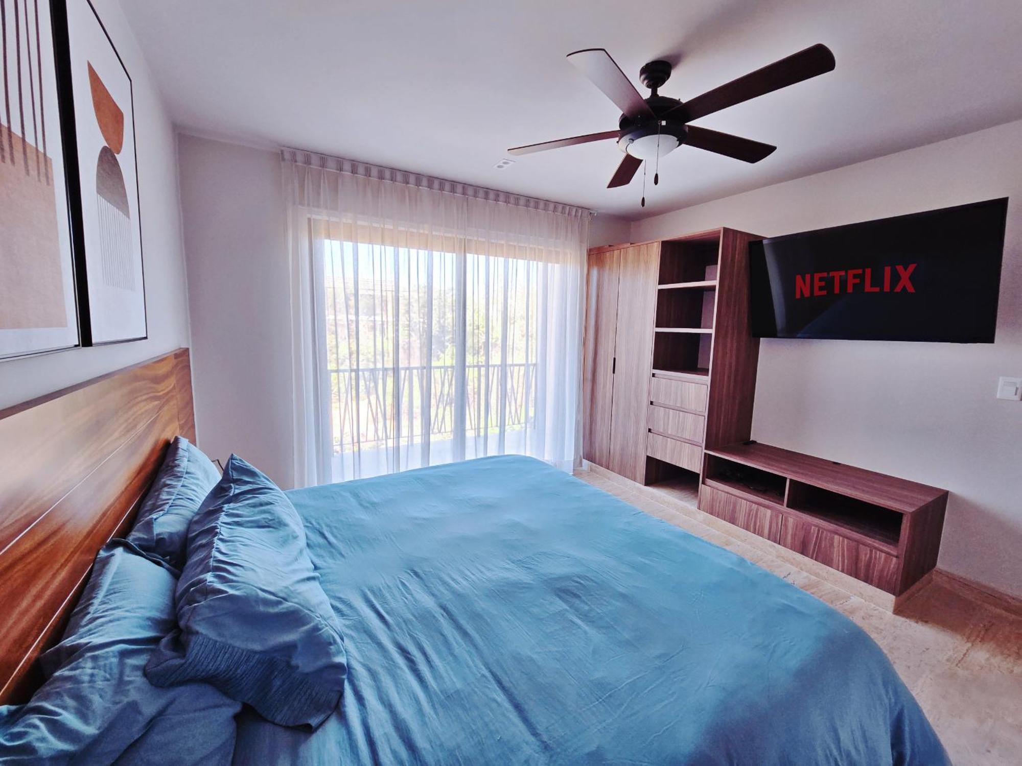 Apartment 1 Bedroom With King Bed And Balcony With Amenities View